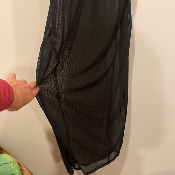 Lingerie - Picture 2 of 3